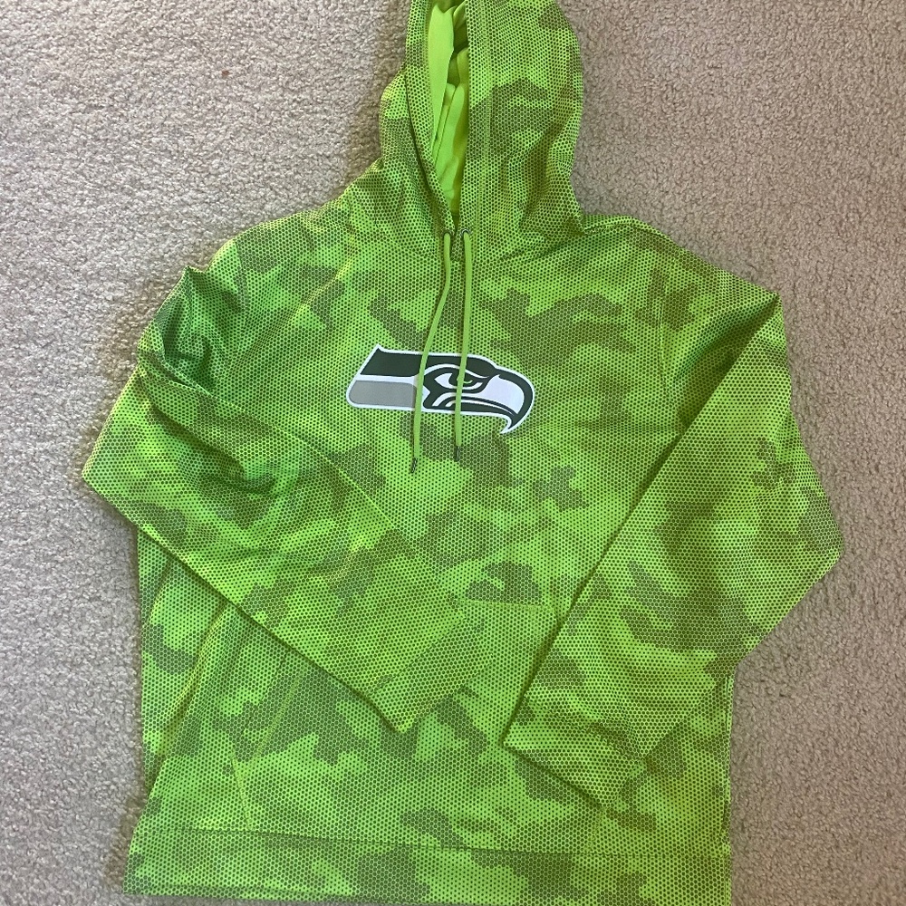 XL Seahawks hoodie